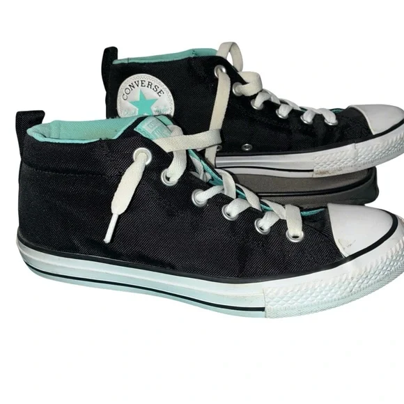 Converse Size:6 Junior Black, White and Turquoise Accent Sneakers - Picture 9 of 11